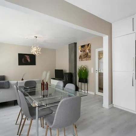 Fin Og Morderne Leilighet I Sentrum Apartment