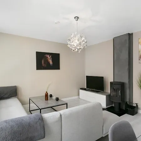Apartment Fin Og Morderne Leilighet I Sentrum *